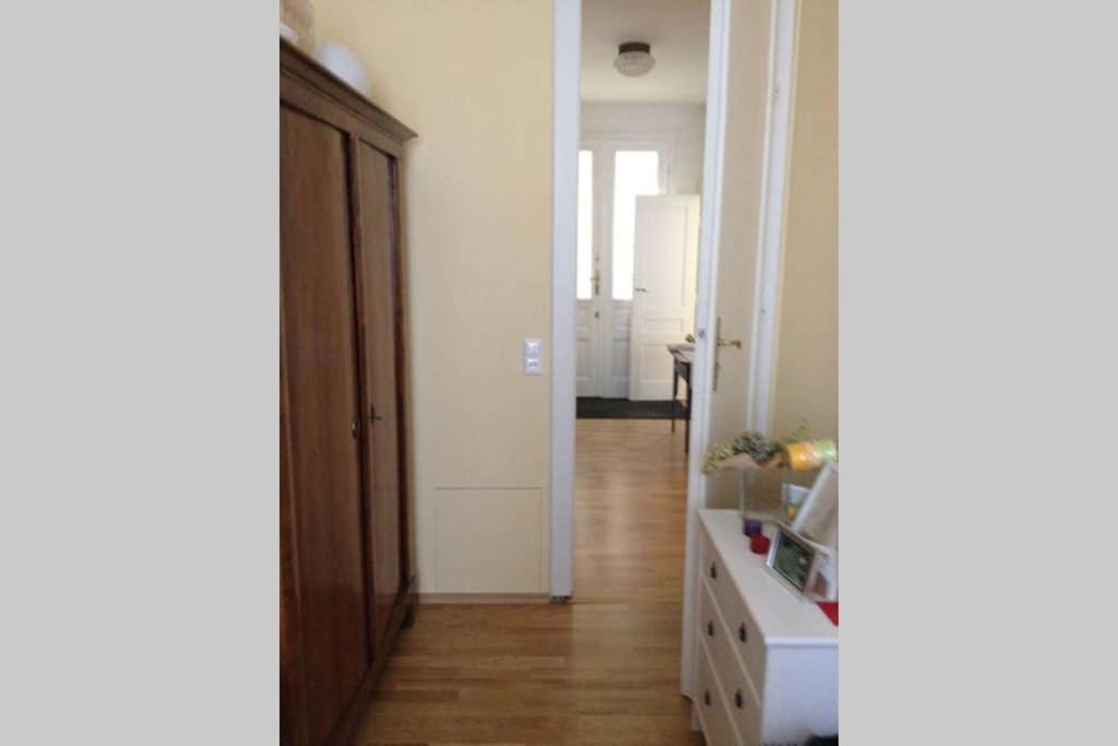 Charmantes Wiener Jugendstilhaus Kostenloses Wlan Luaran gambar
