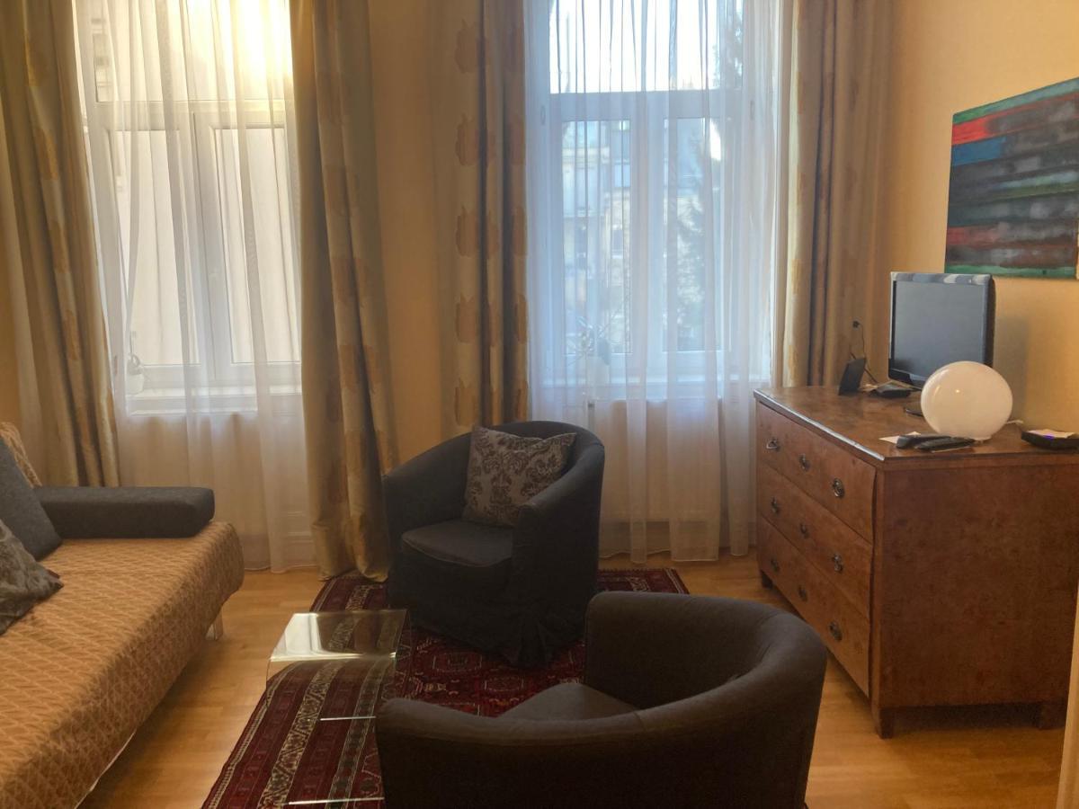 Charmantes Wiener Jugendstilhaus Kostenloses Wlan Luaran gambar